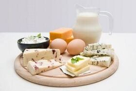 Huevos, productos lácteos bajos en grasa y productos lácteos fermentados para una dieta rica en proteínas